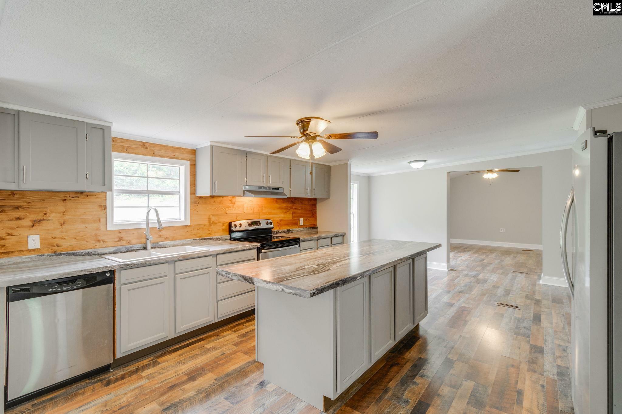 Property Photo: 225 Dru SC 29078