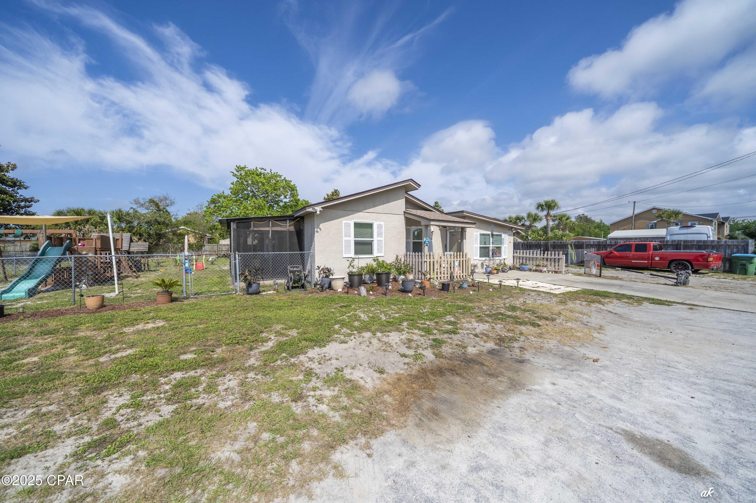 Property Photo: 308 Dogwood Street FL 32407
