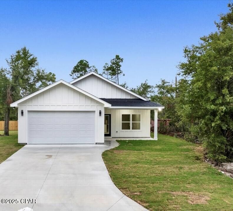 Property Photo:  2002 Norwood Place  FL 32405 