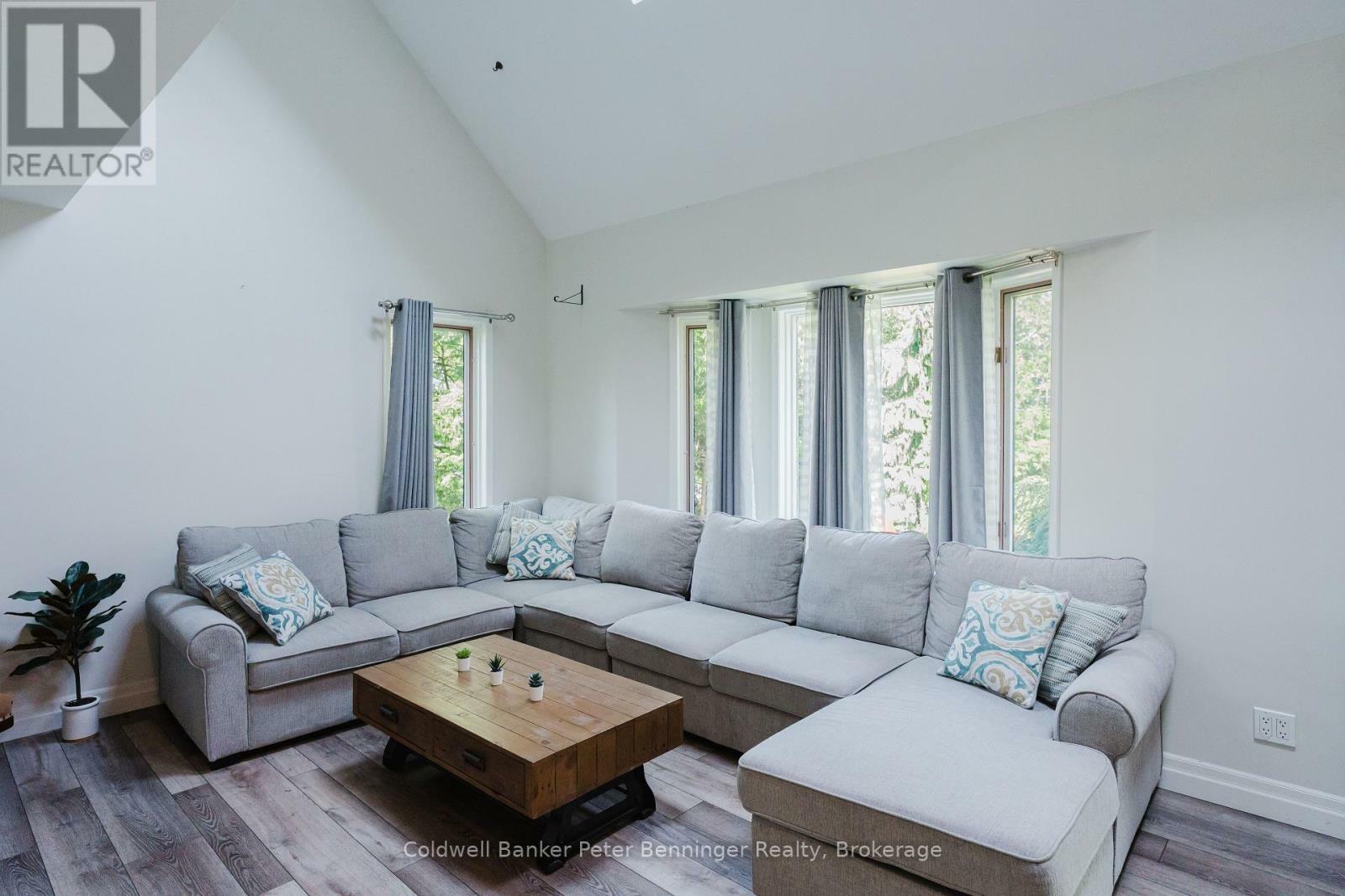 Photo de la propriété: 64 Boiler Beach Road ON N2Z 0B3