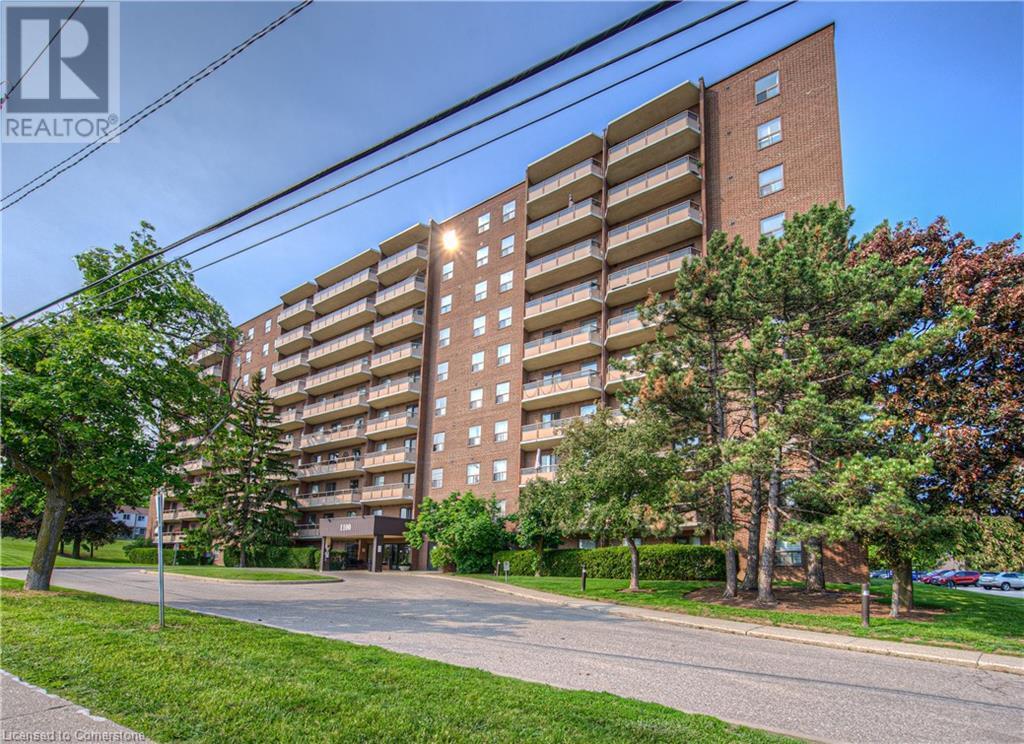 Property Photo: 1100 Courtland Avenue East 211 ON N2C 2H9