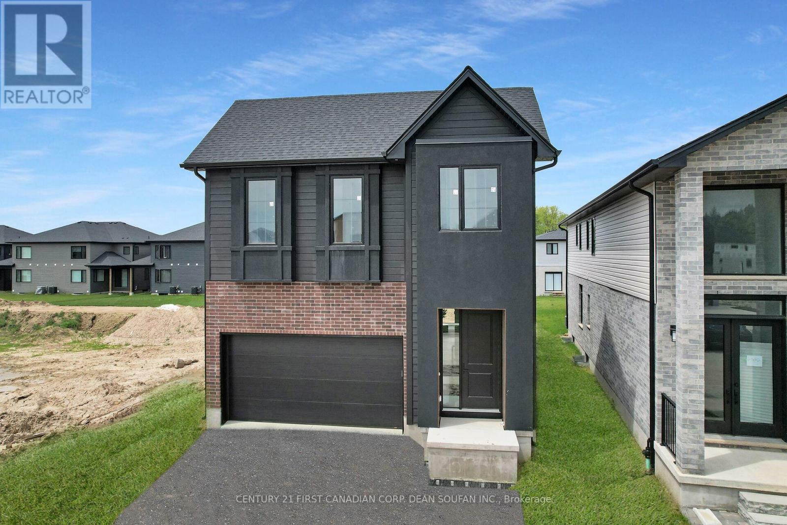 6330 Heathwoods Avenue  London South (South V) ON N6P 0K2 photo