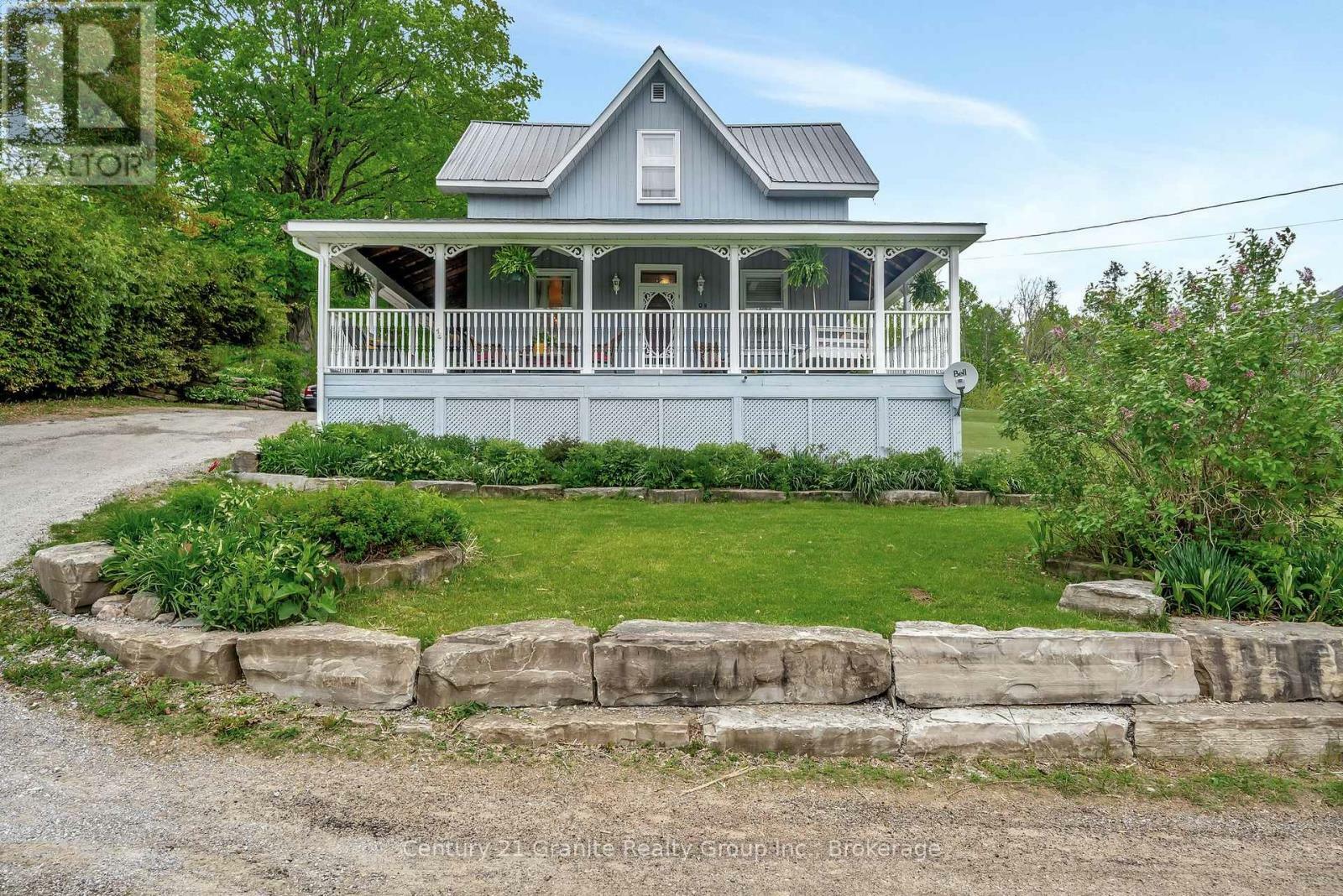 Property Photo: 8 Bend Street ON K0M 2A0