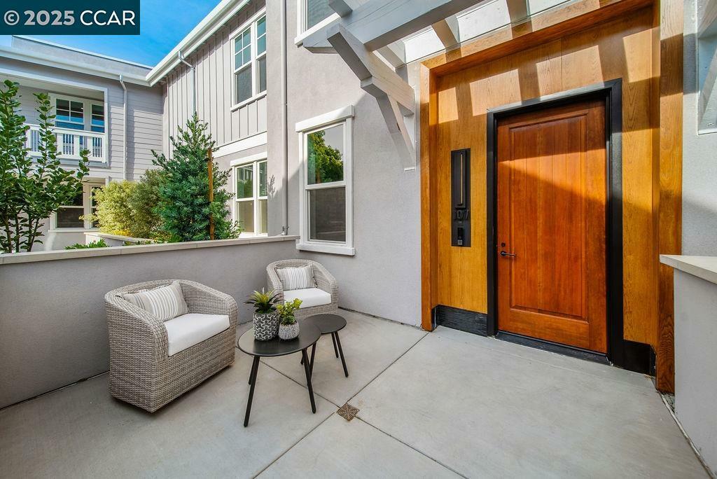 Property Photo: 600 Hartz Ave 204 CA 94526
