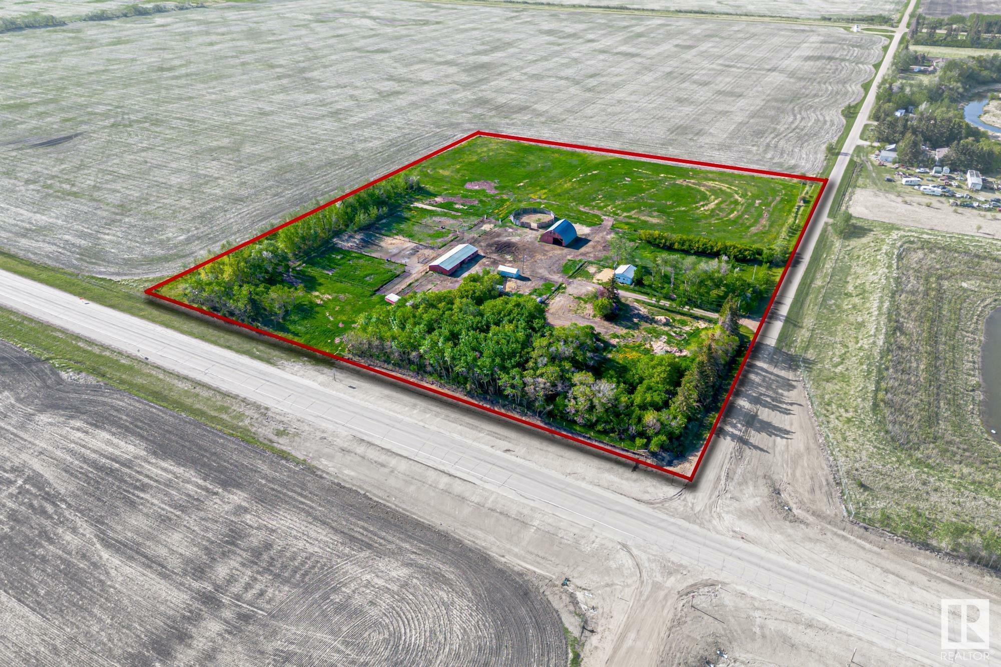 Property Photo:  59235 Range Road 193  AB T0A 3P0 