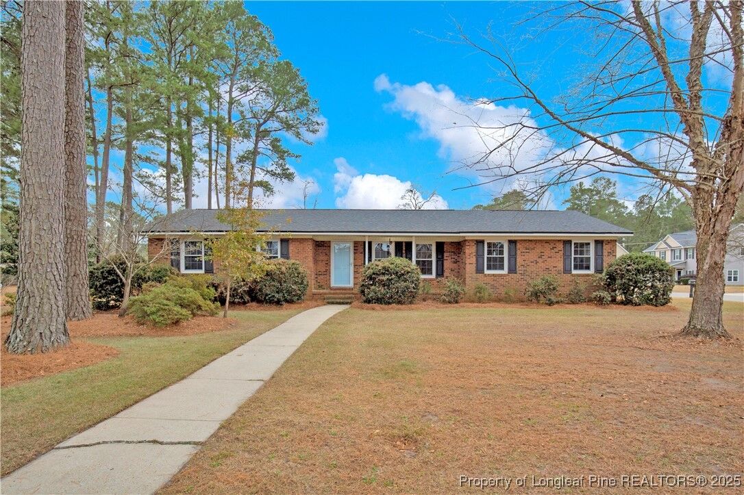 Property Photo: 687 Blawell Street NC 28391