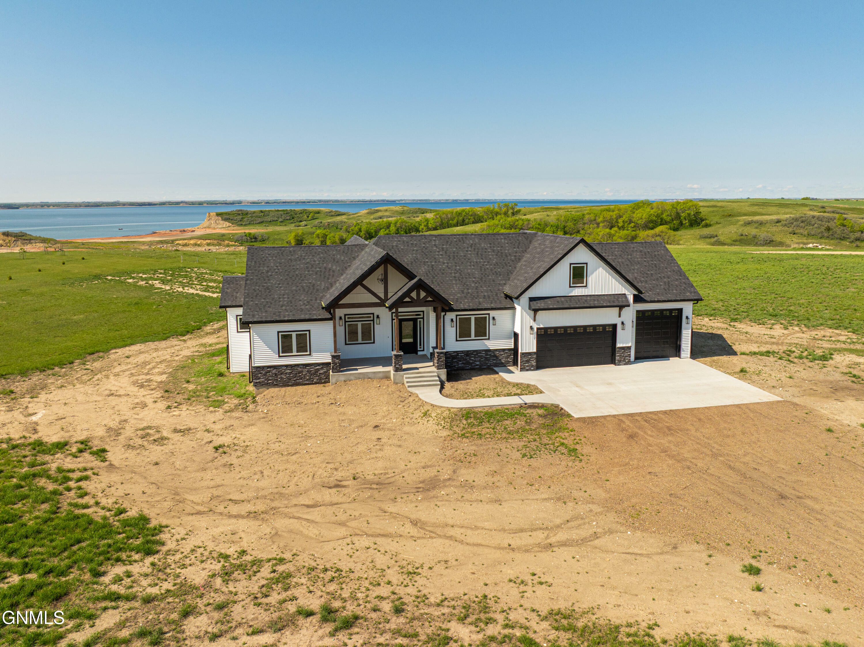 1265 42L Avenue NW  Garrison ND 58540 photo