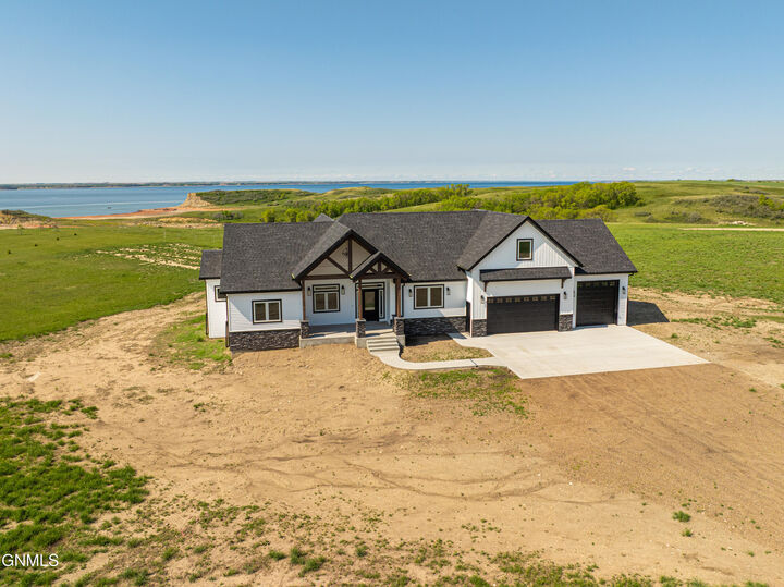 1265 42L Avenue NW  Garrison ND 58540 photo