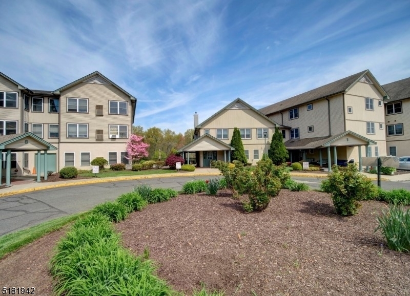 Property Photo: 43 Park Edge Condo NJ 07922