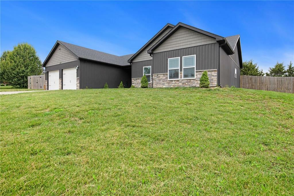 Property Photo: 151 SE 225th Road MO 64093