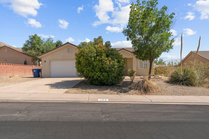 Property Photo: 154 E Cyndi Ln UT 84745