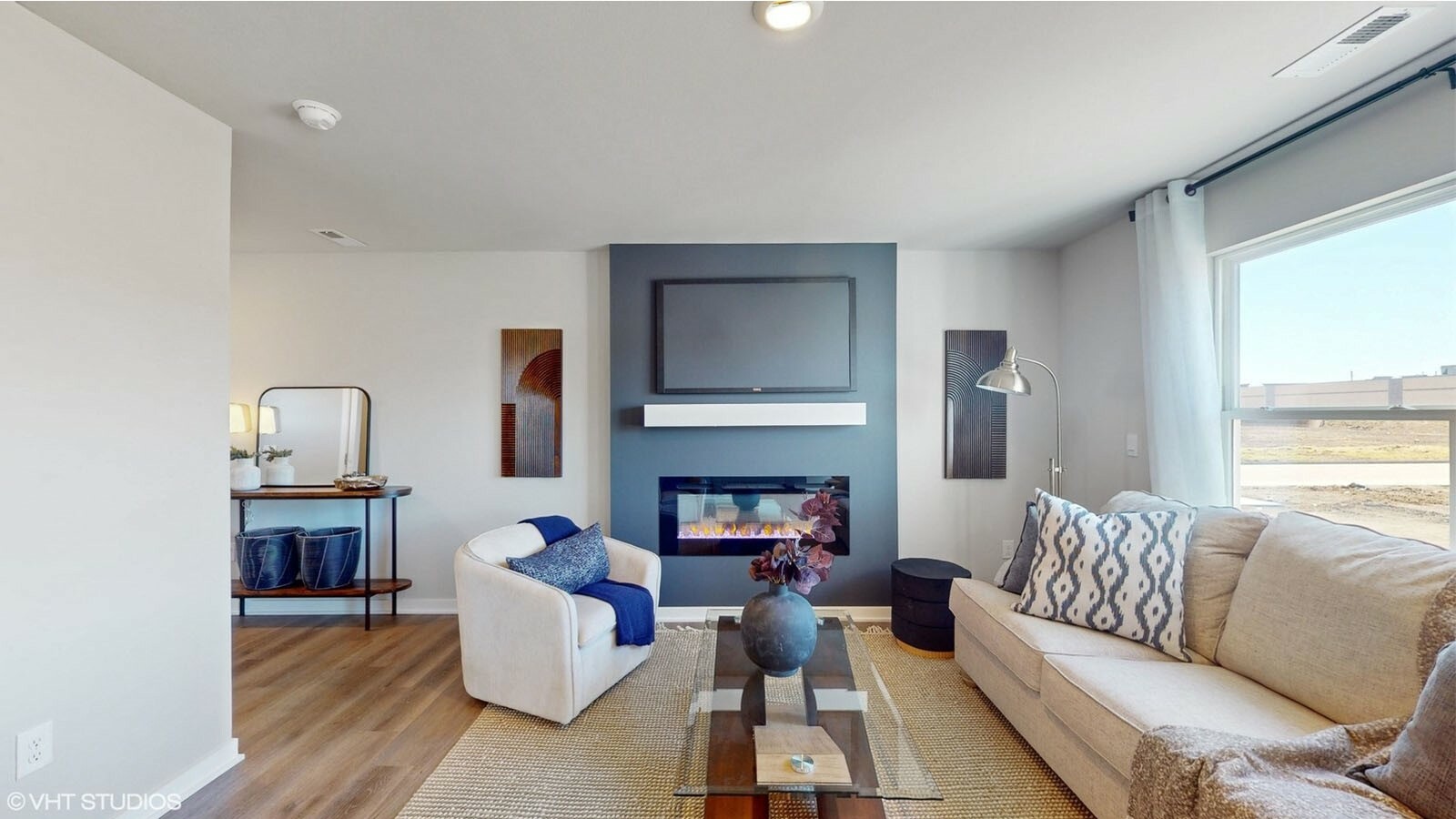 Property Photo: 4305 NE 13th Street IA 50021