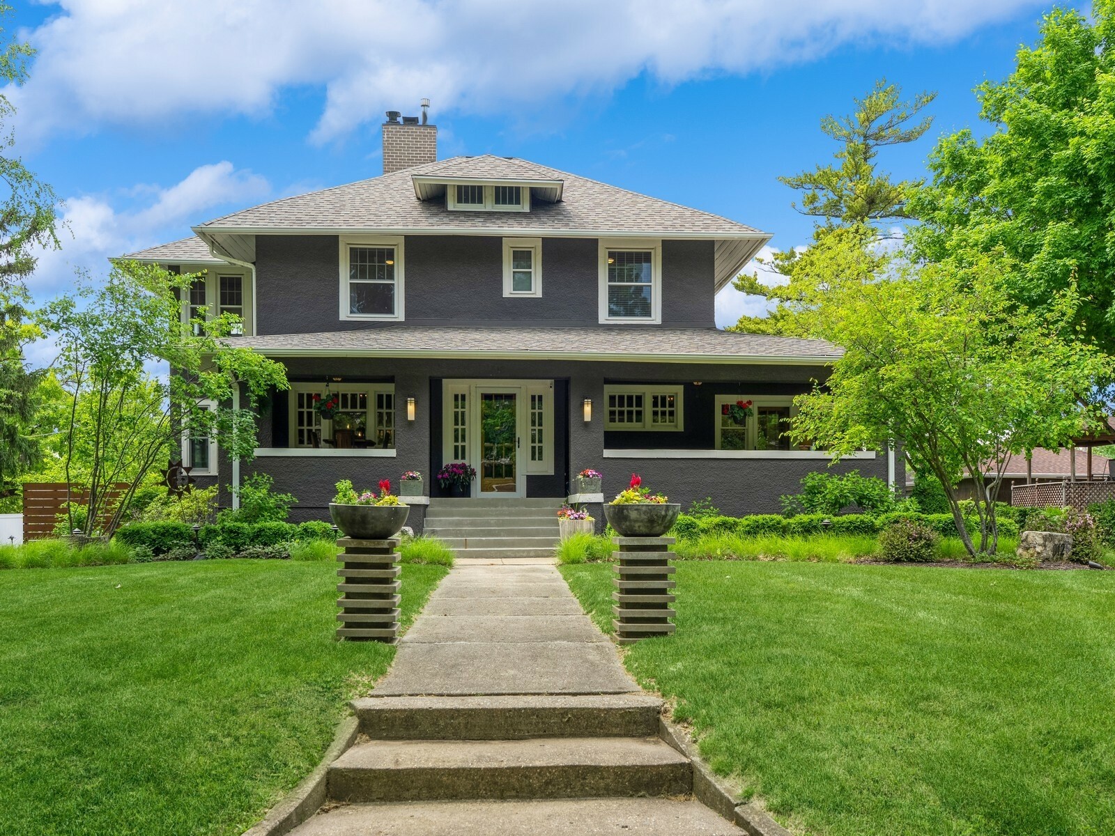 912 45th Street  Des Moines IA 50312 photo