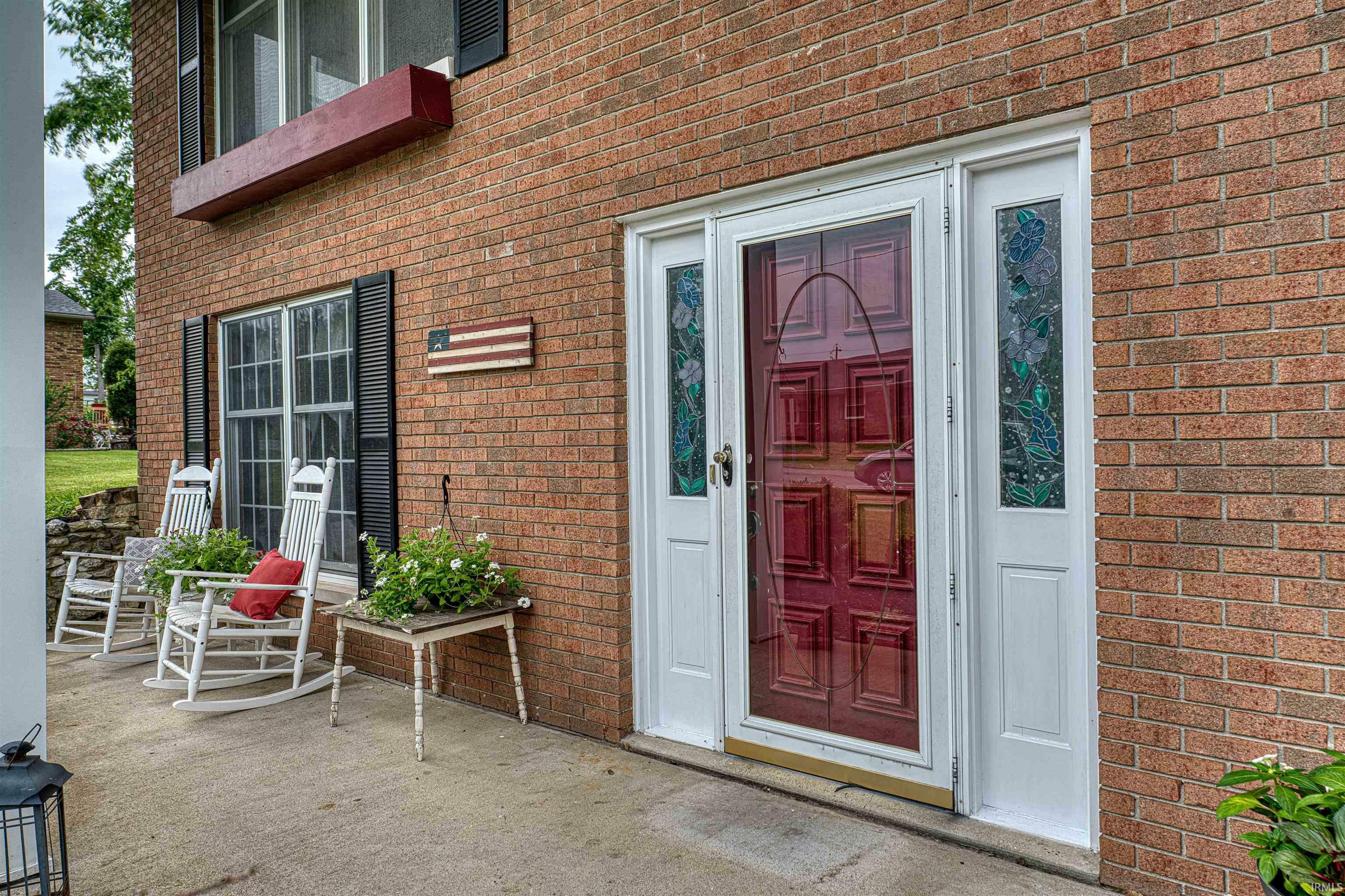 Property Photo: 907 Nicholas Drive IN 47601