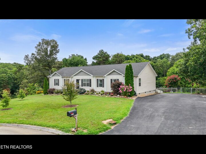 Property Photo:  318 Deer Trail Drive  TN 37725 