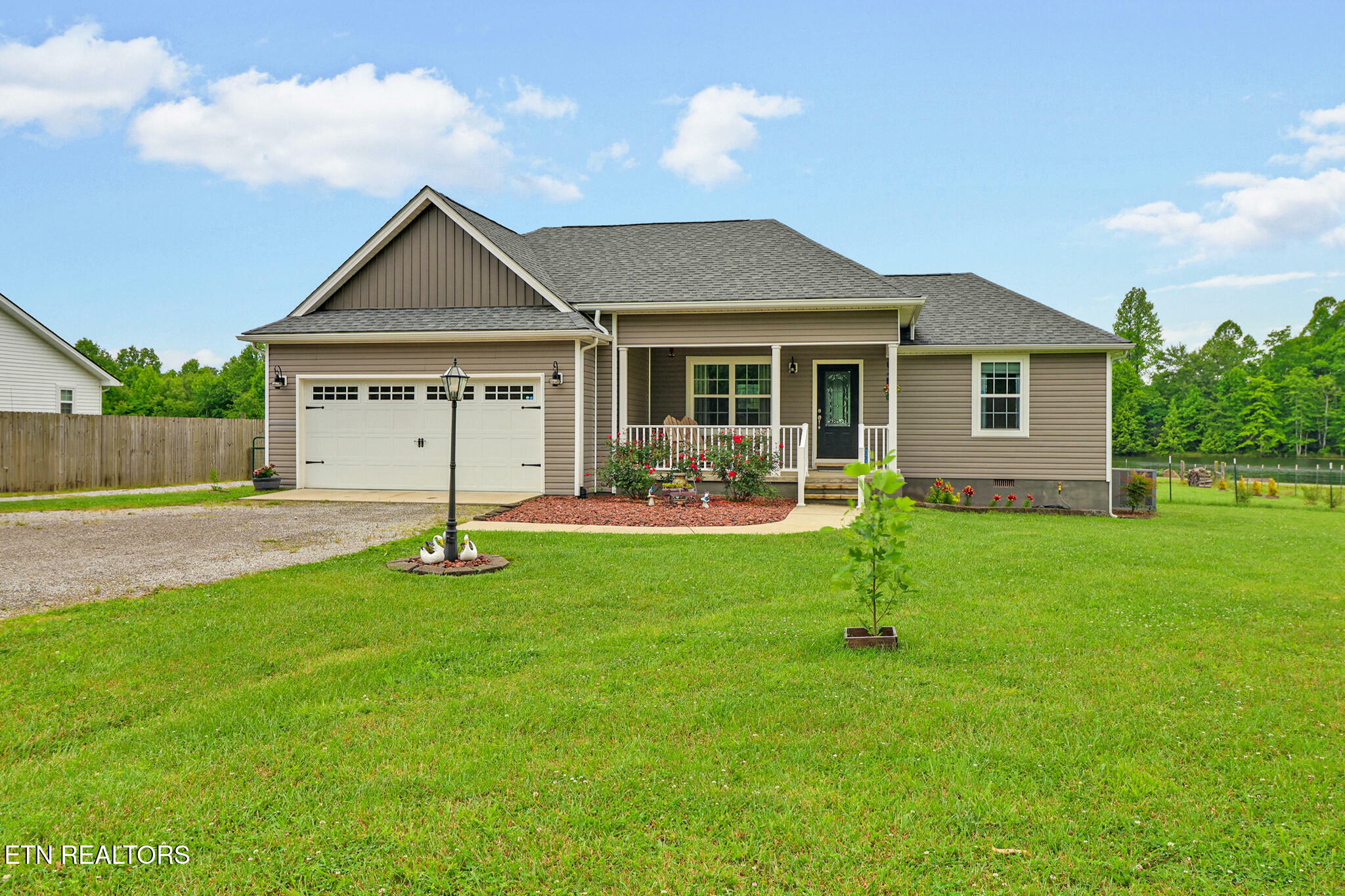 Property Photo: 326 Stanley Hood Rd TN 38571
