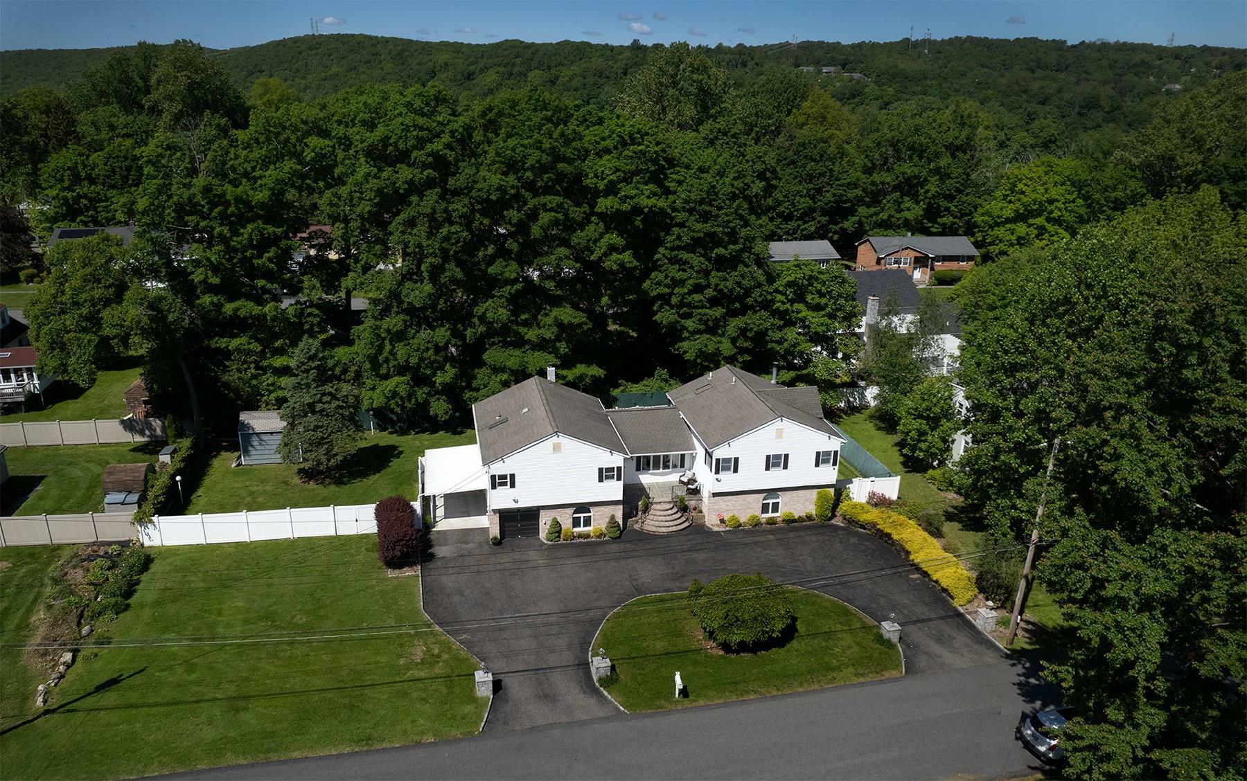 Property Photo: 1583 Central Street NY 10598