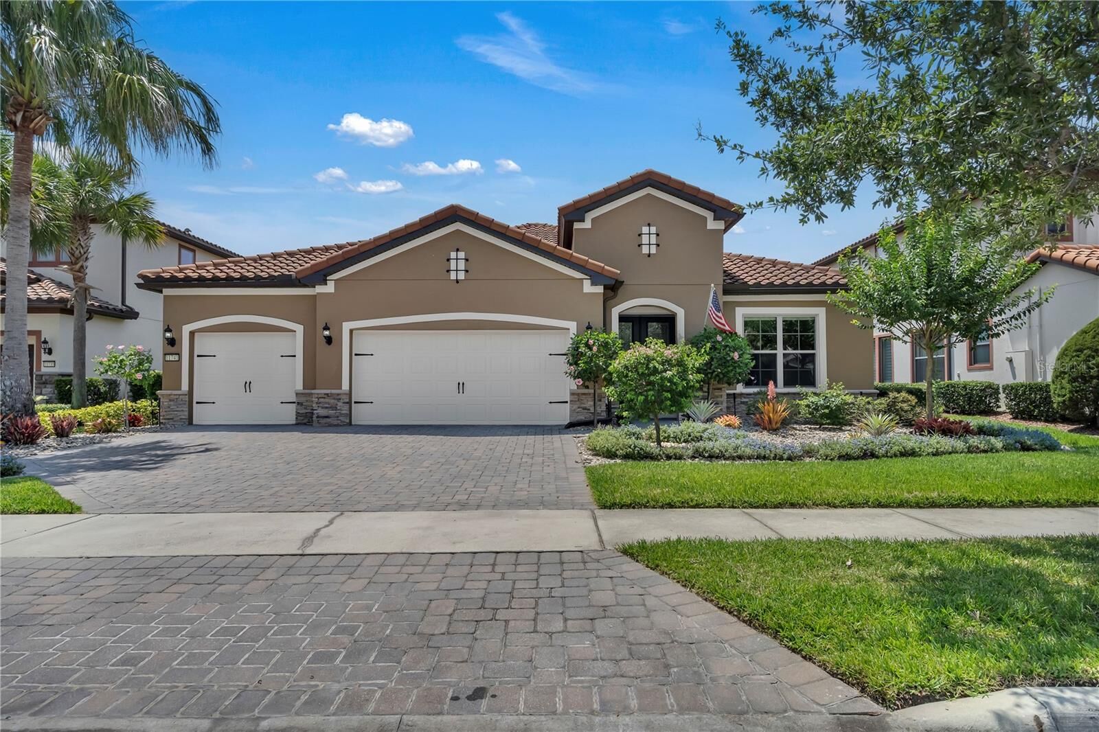 Property Photo:  11741 Savona Way  FL 32827 