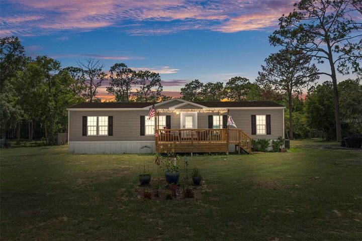 Property Photo:  2110 S Colonial Avenue  FL 34448 