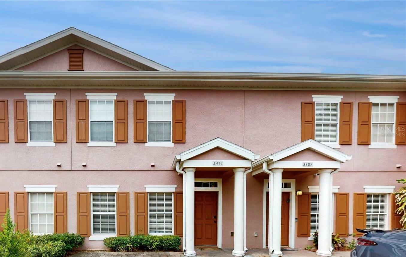 Property Photo: 2411 Caravelle Circle FL 34746