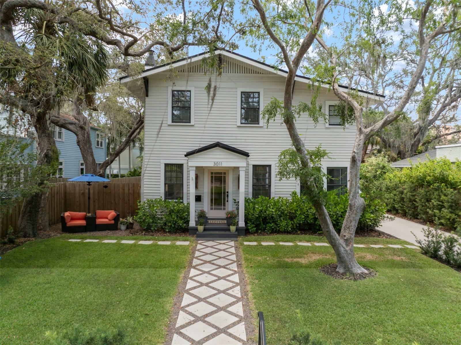 Property Photo: 3011 Harbor View FL 33611
