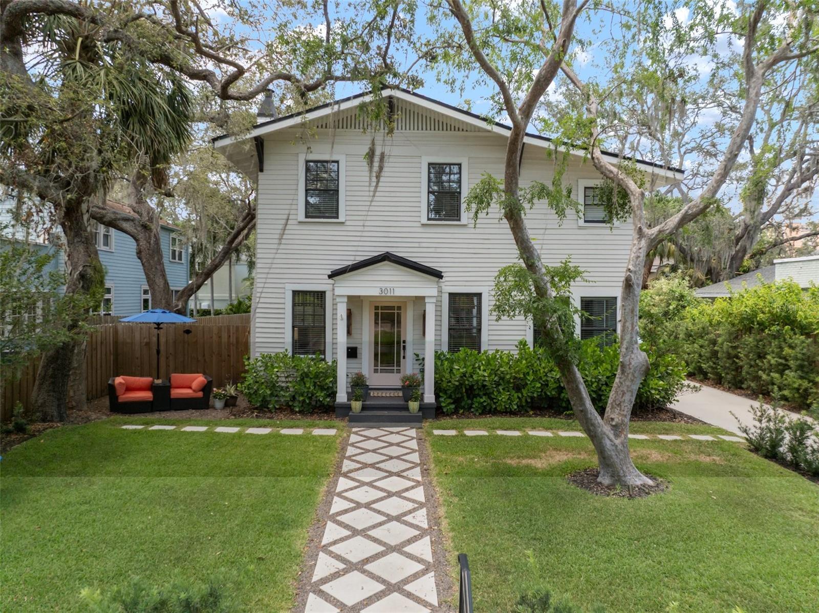 Property Photo: 3011 Harbor View FL 33611