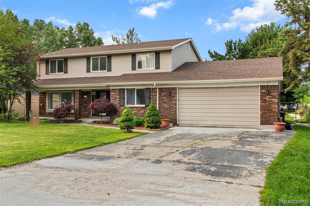 Property Photo: 5420 Southlawn Drive MI 48310 6554