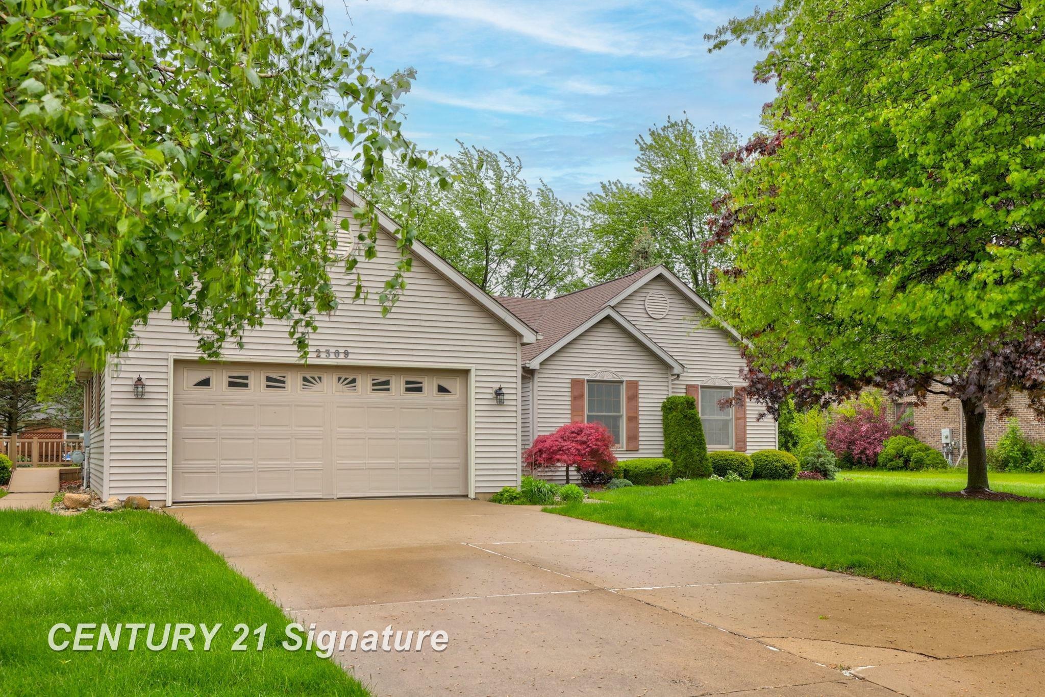 Property Photo: 2309 Milford Drive MI 48603