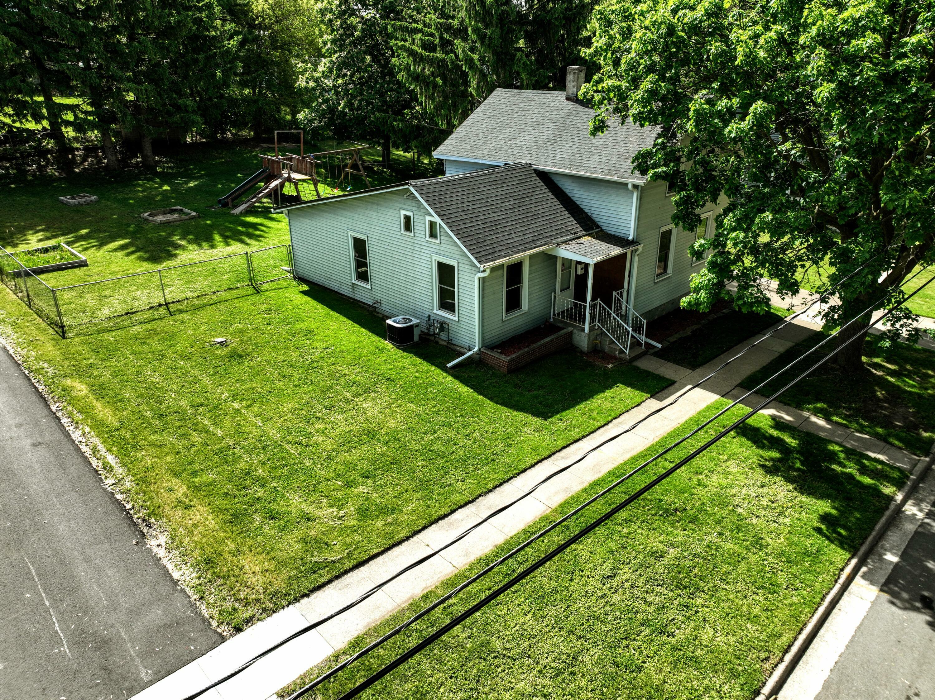 Property Photo: 126 N Wilson Ave WI 53549