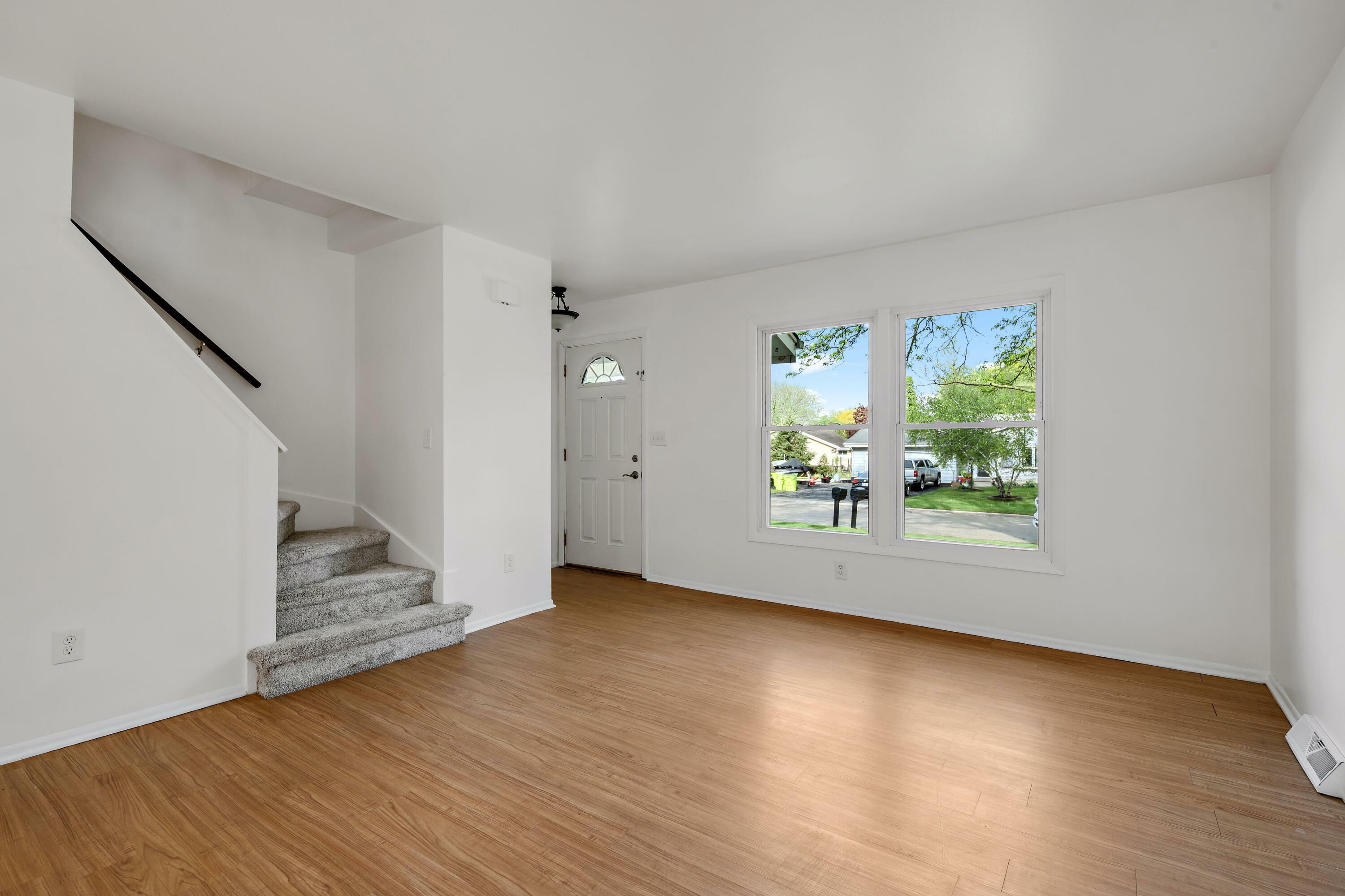 Property Photo: 650 Cardiff Dr 654 WI 53029