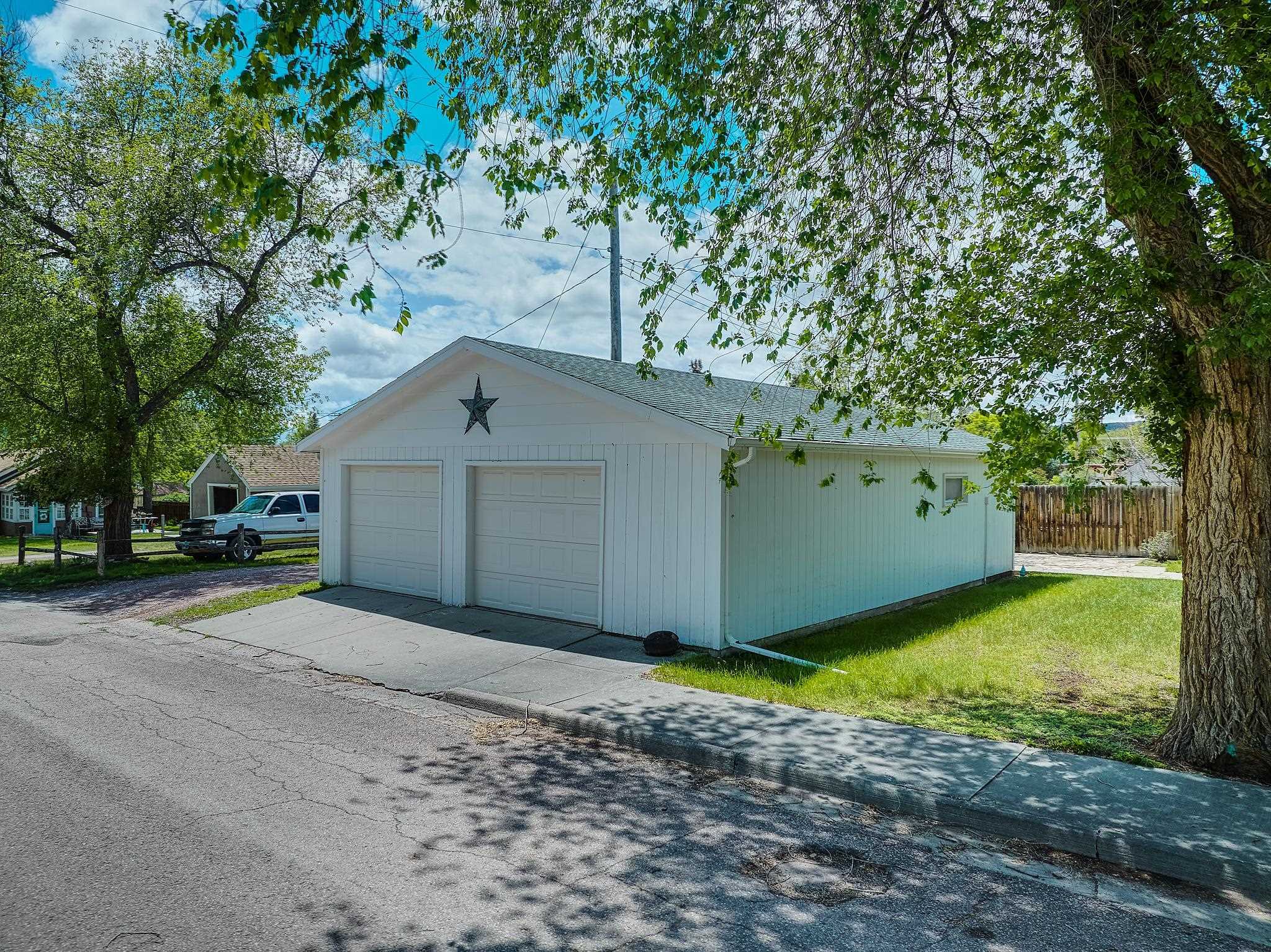 Property Photo: 1401 Baltimore Avenue SD 57747-0000