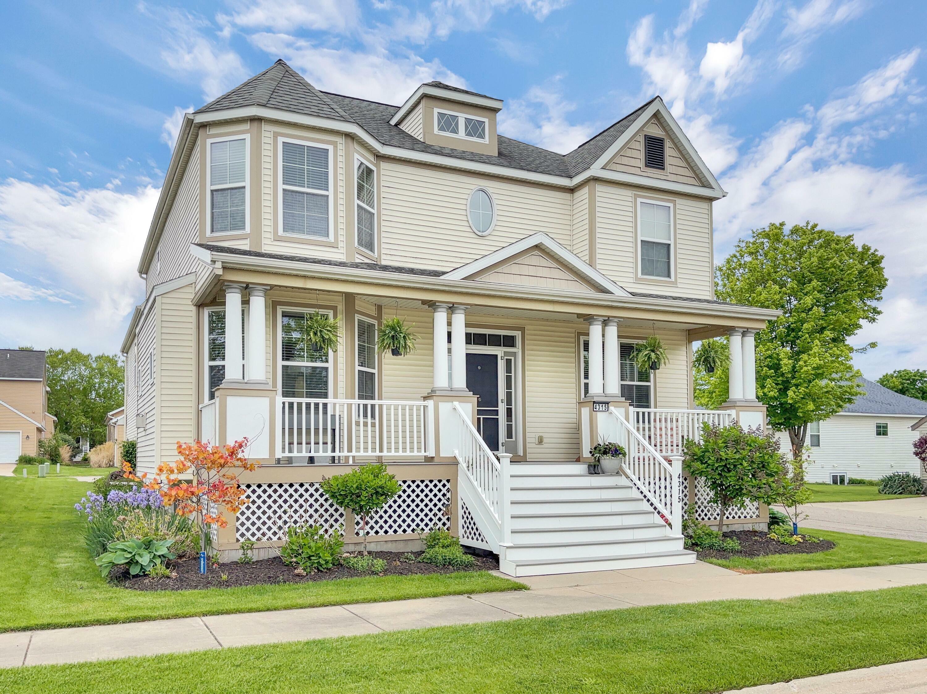 Property Photo: 4315 Astoria Avenue SE MI 49512