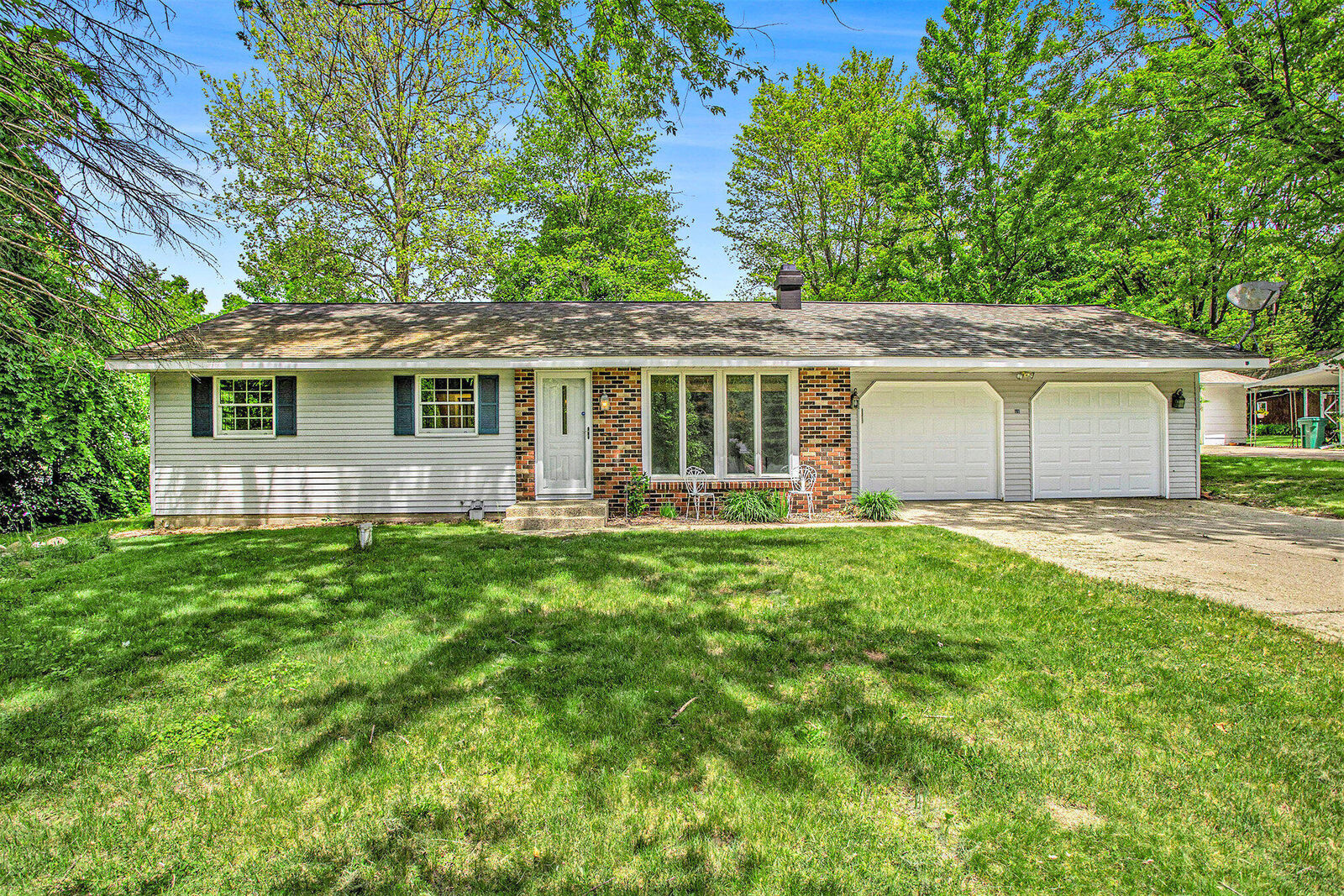 Property Photo:  191 Gregg Drive  MI 49014 