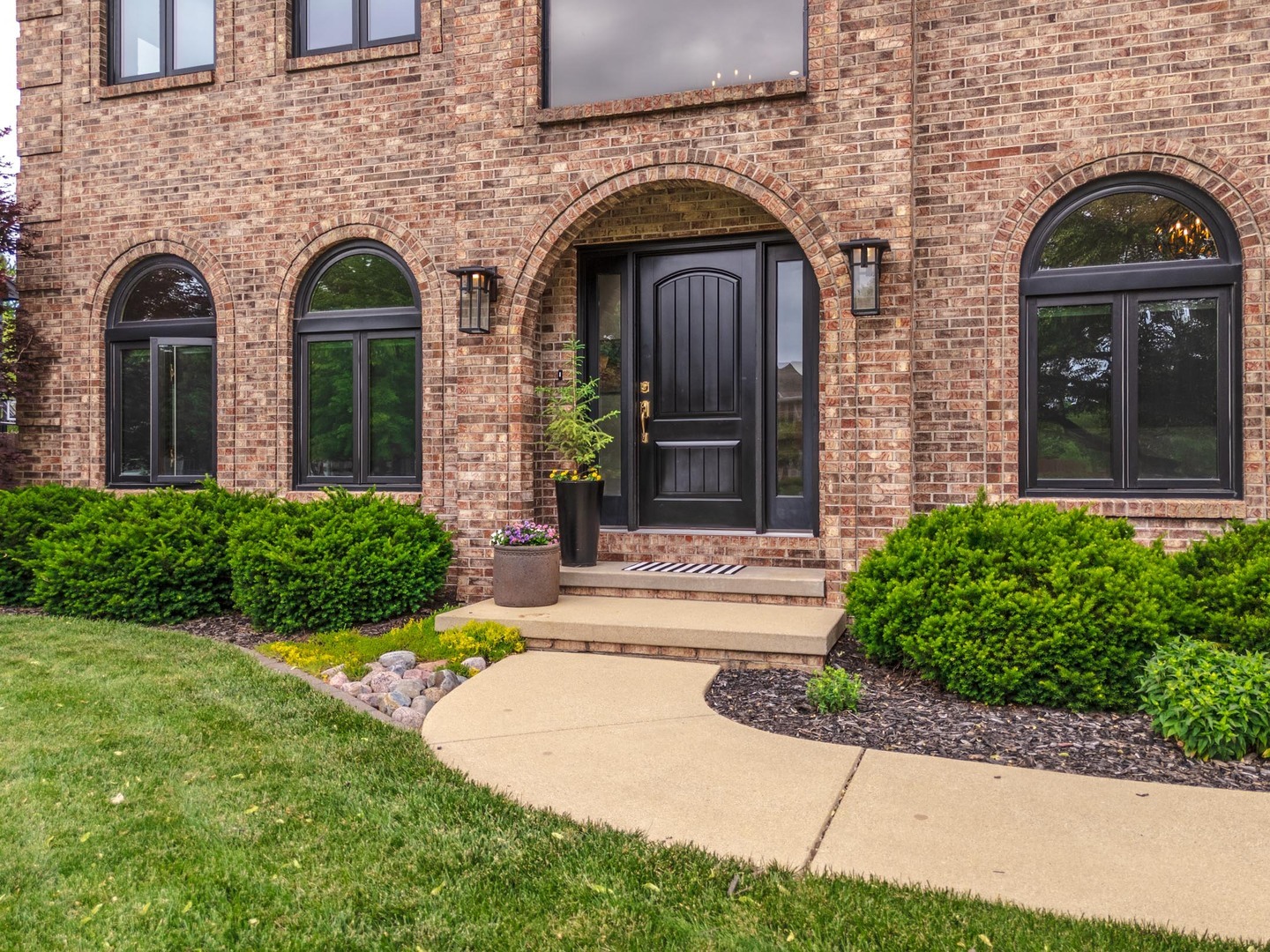 Property Photo: 3016 Wisteria Lane IL 61704