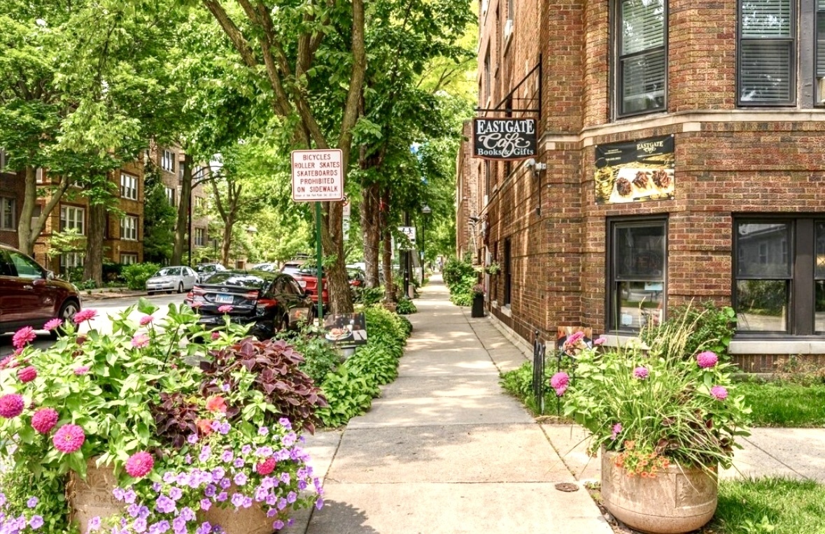 Property Photo: 38 Harrison Street 2 IL 60304
