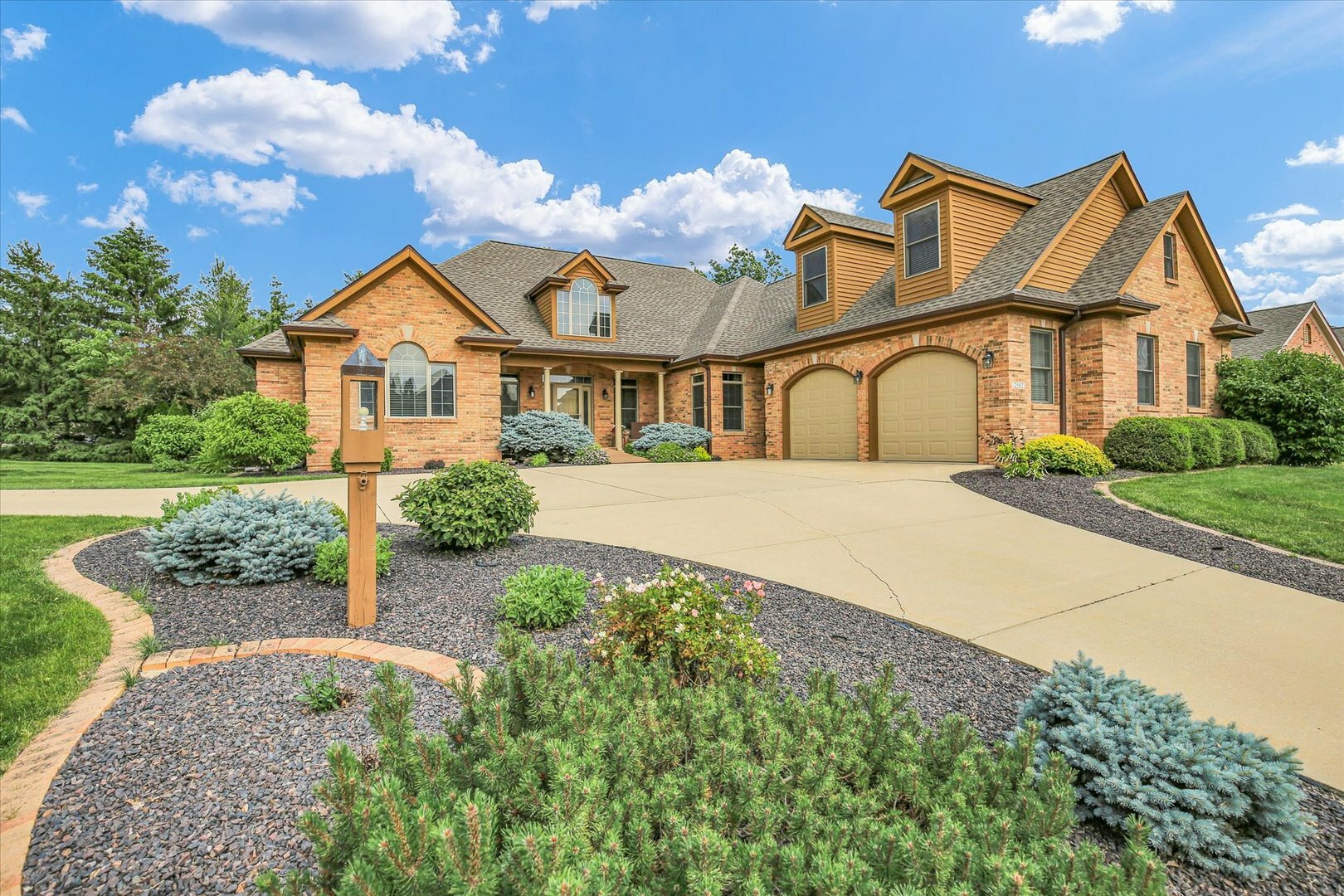 2502 Prairie Ridge Place  Champaign IL 61822 photo