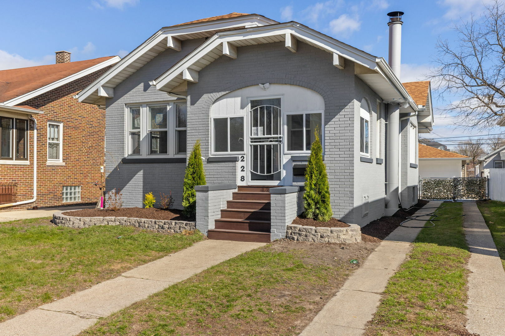 Property Photo: 228 Elizabeth Street IL 60409