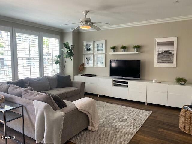 Property Photo: 5518 Brubeck Street CA 93003