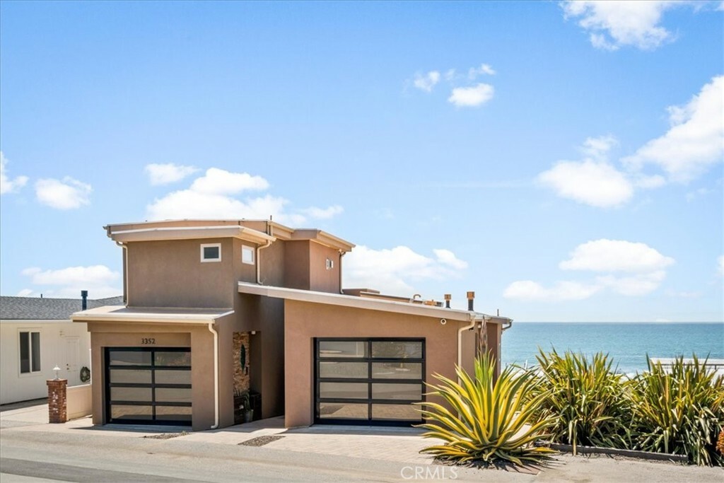 Property Photo:  3352 Studio Drive  CA 93430 