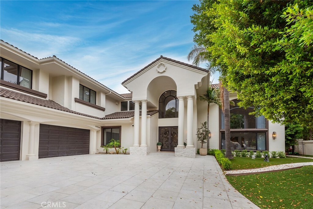 Property Photo:  25548 Kingston Court  CA 91302 