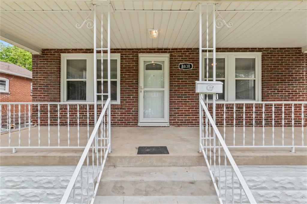 Property Photo: 8838 Argyle Avenue MO 63114