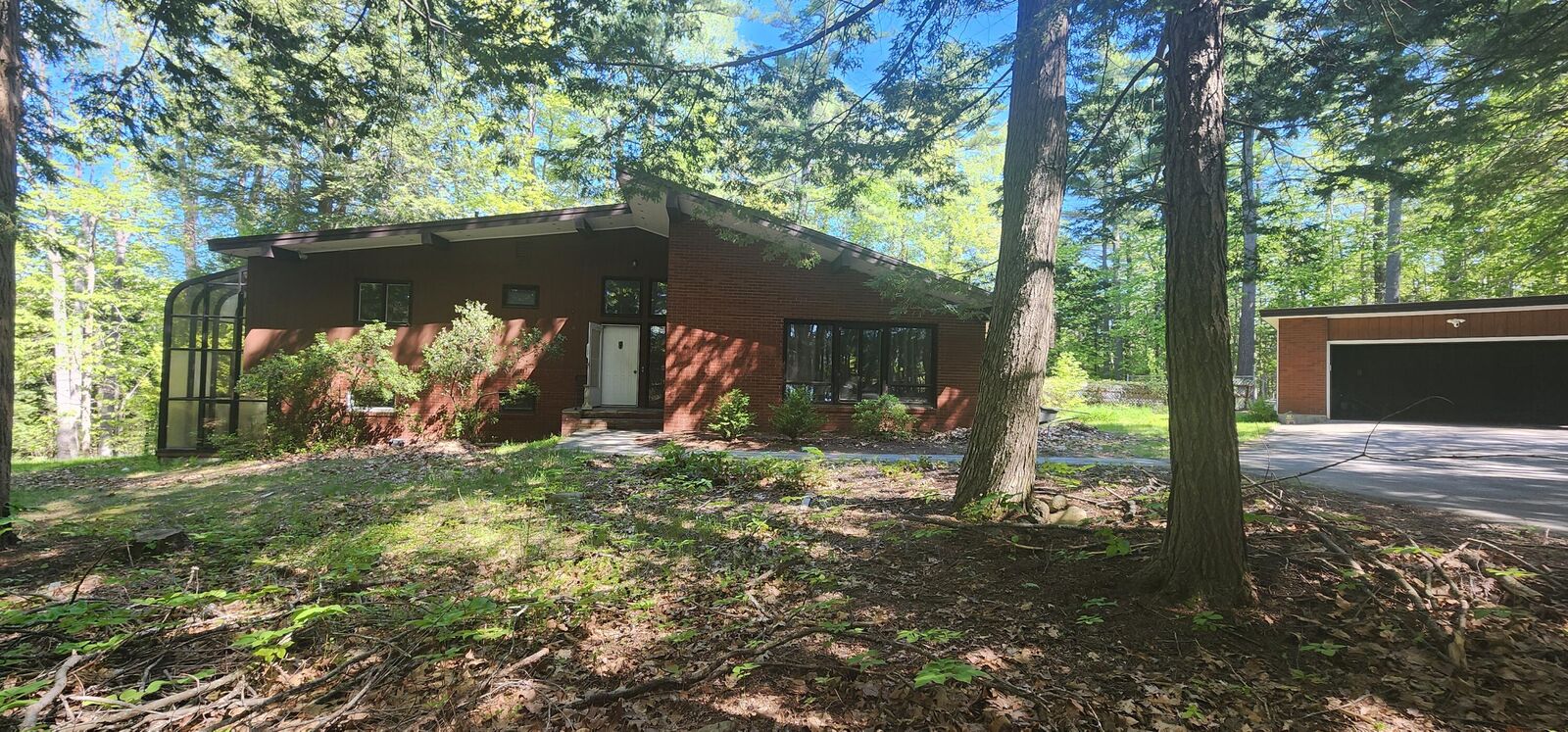 Property Photo:  185 Park Street  ME 04473 