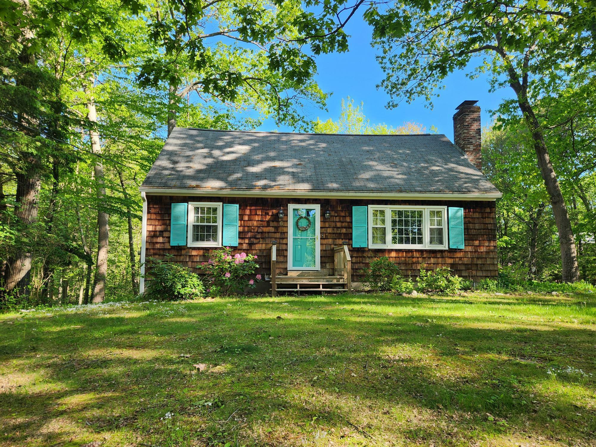 Property Photo: 6 Lyndon Way ME 03904