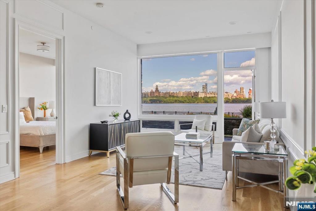Property Photo:  9 Somerset Lane 118  NJ 07020 