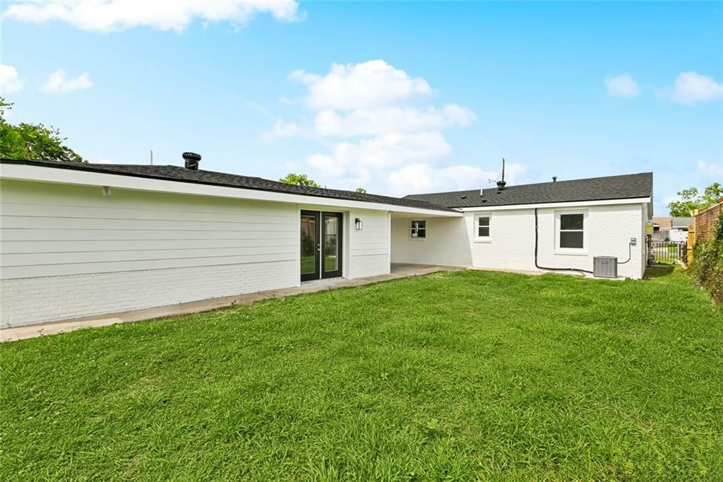 Property Photo: 1221 Gaudet Drive LA 70072