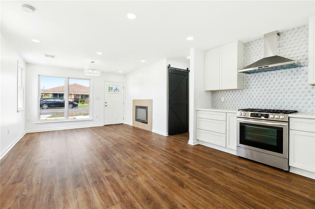 Property Photo: 1221 Gaudet Drive LA 70072