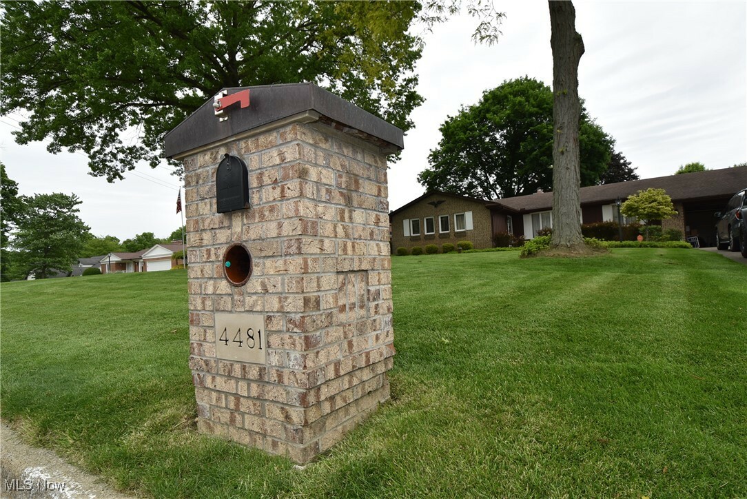 Property Photo: 4481 Green Glen Drive OH 44511