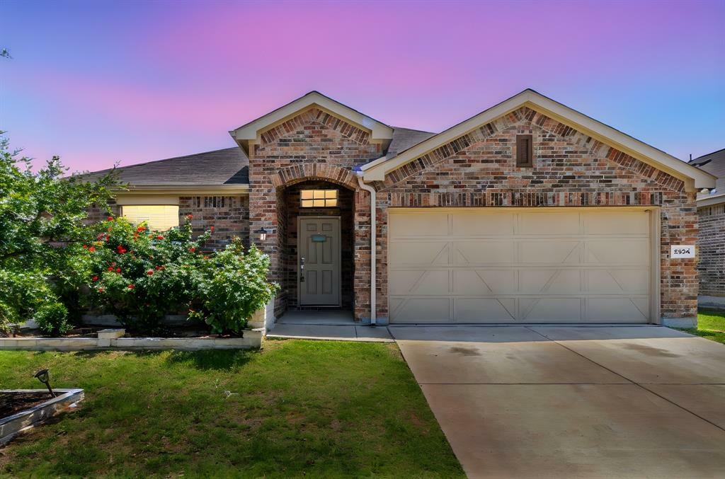 Photo de la propriété:  2324 Larimar Drive  TX 76227 