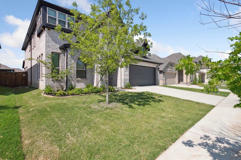 Property Photo: 1313 Clearfork Street TX 76227