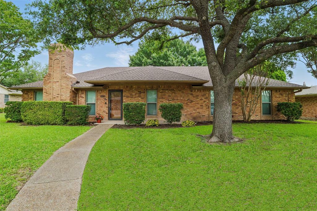 Property Photo: 612 Hefner Drive TX 75013